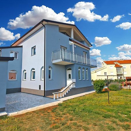Apartments Dragica 1251 Fazana Exterior photo