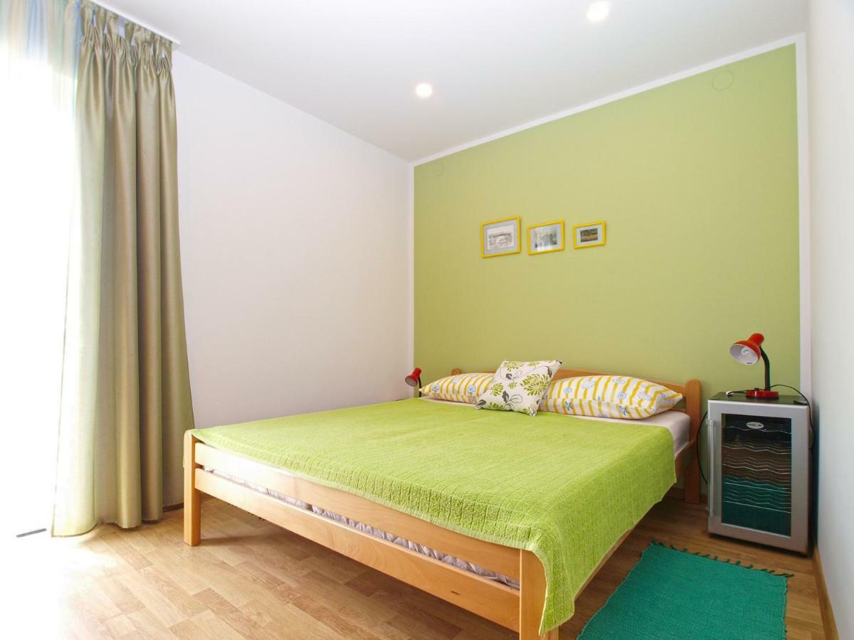 Apartments Dragica 1251 Fazana Exterior photo
