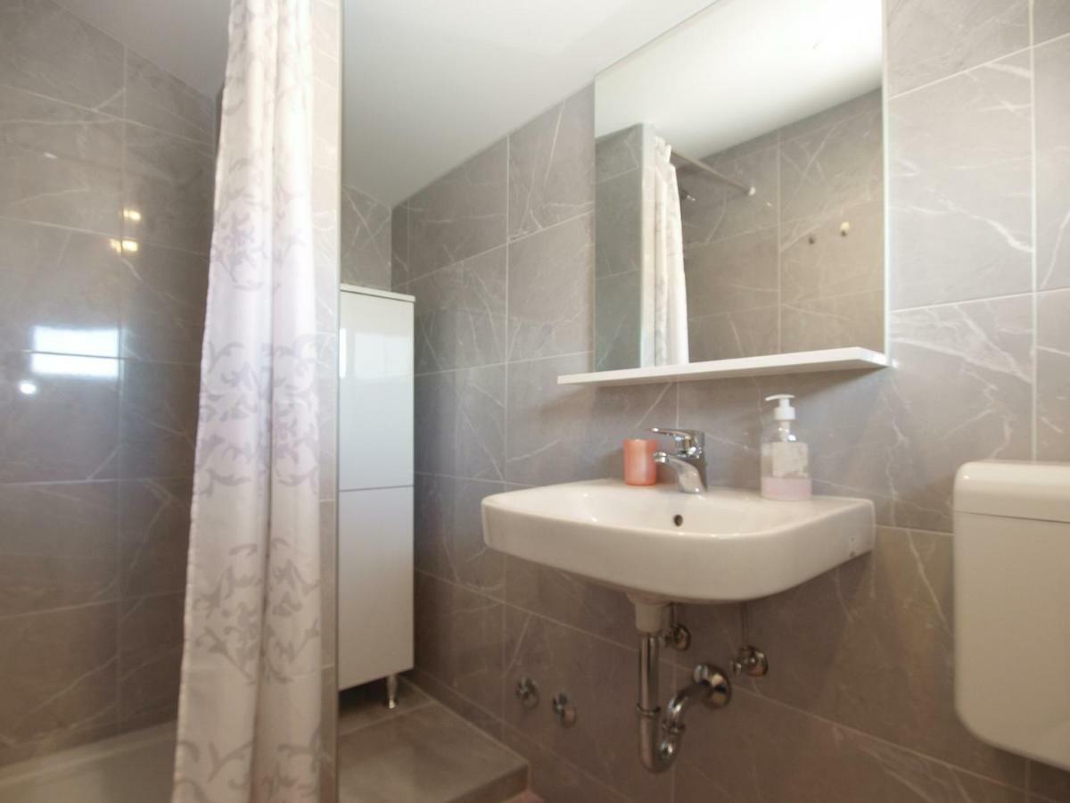 Apartments Dragica 1251 Fazana Exterior photo