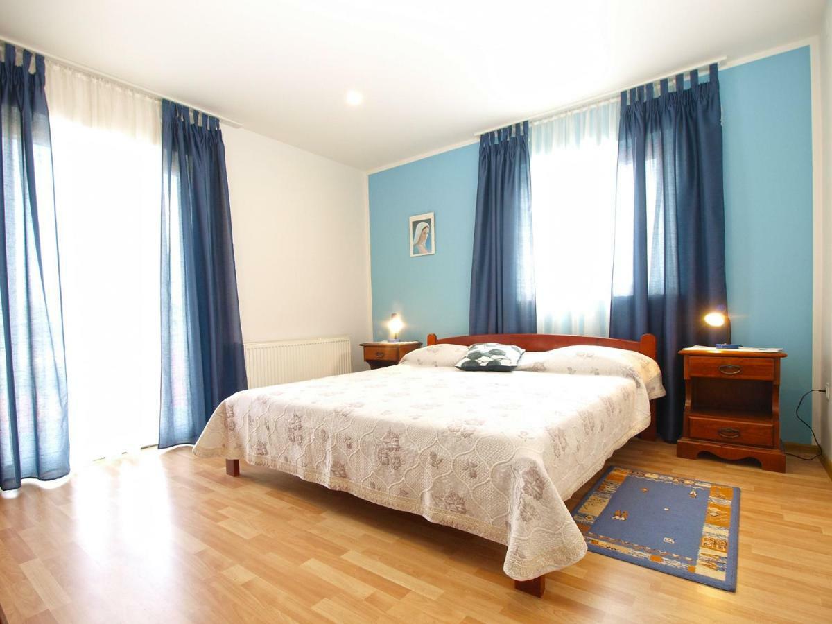 Apartments Dragica 1251 Fazana Exterior photo